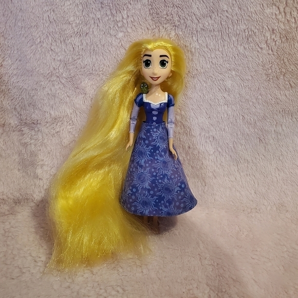 𝅺DISNEY Tangled with  Musical Lights  / Rapunzel - Picture 1 of 3